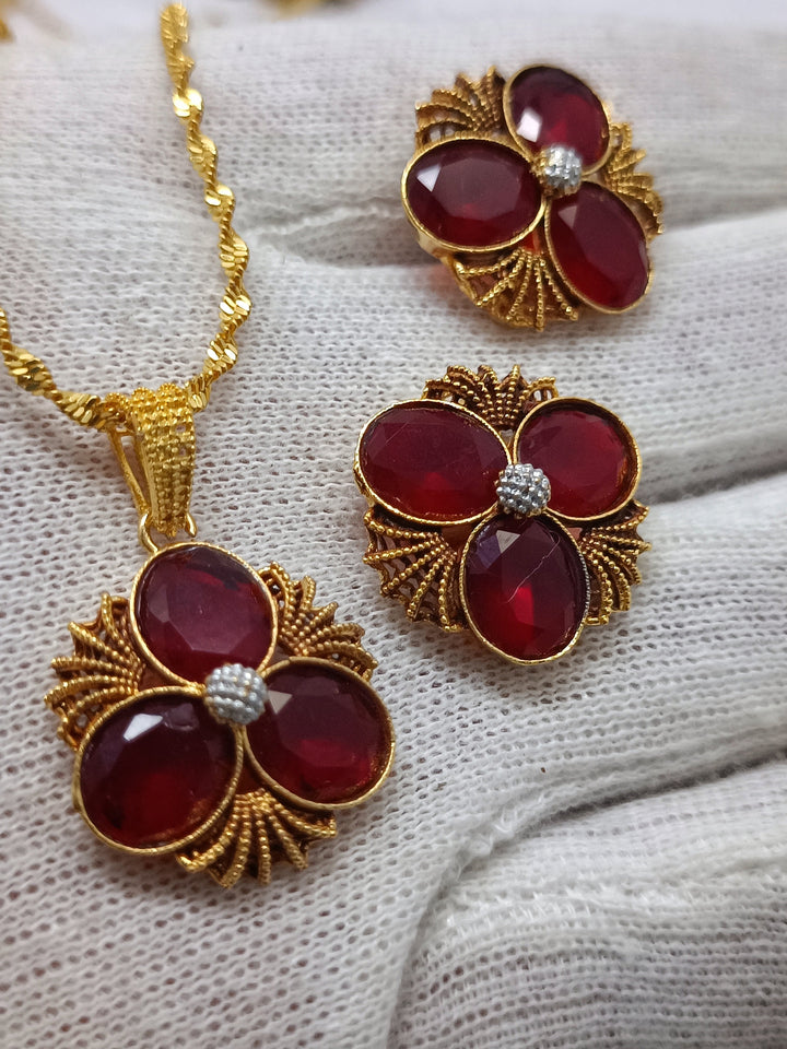 locket set red ruby
