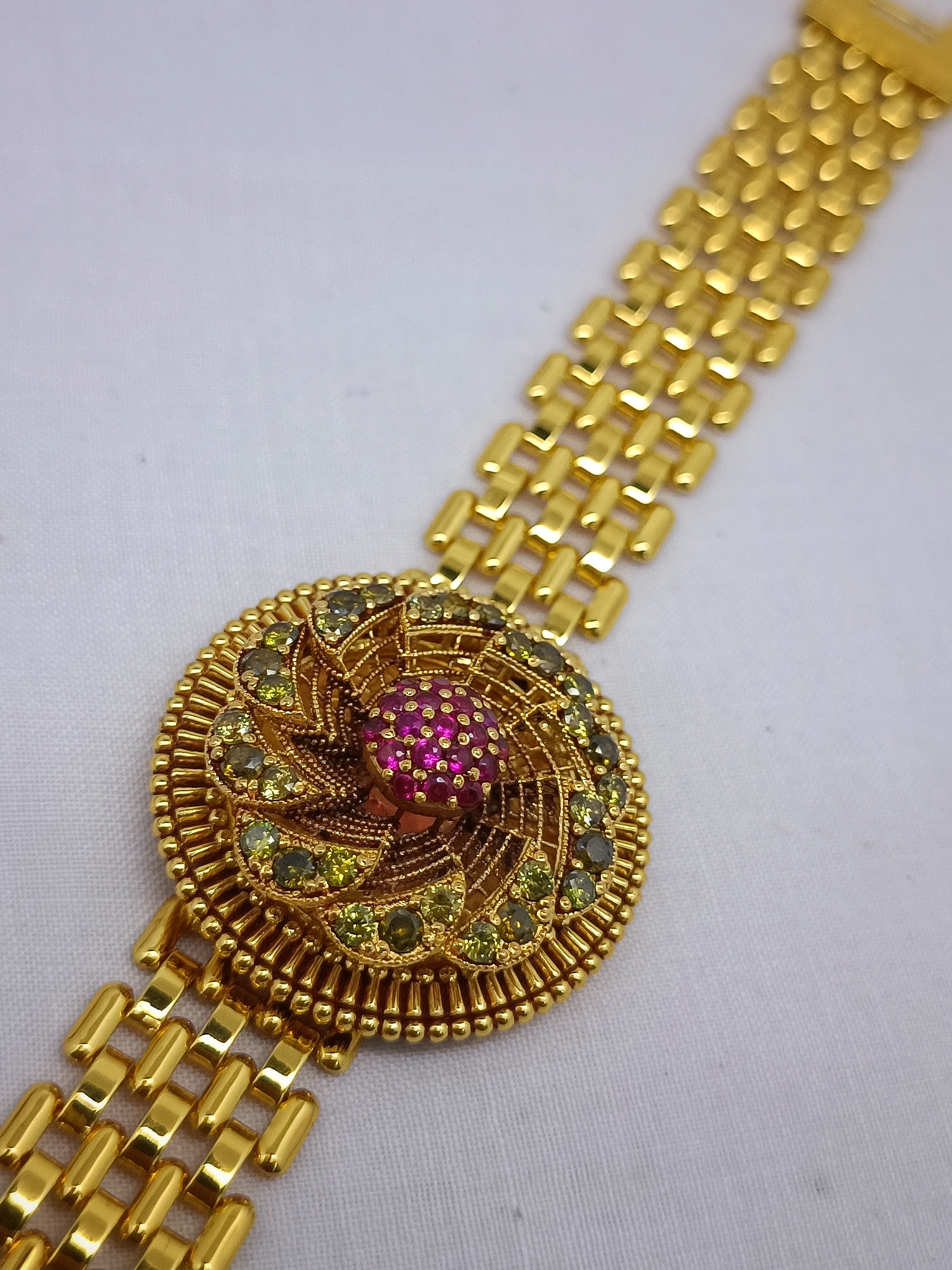 gold look bracelet