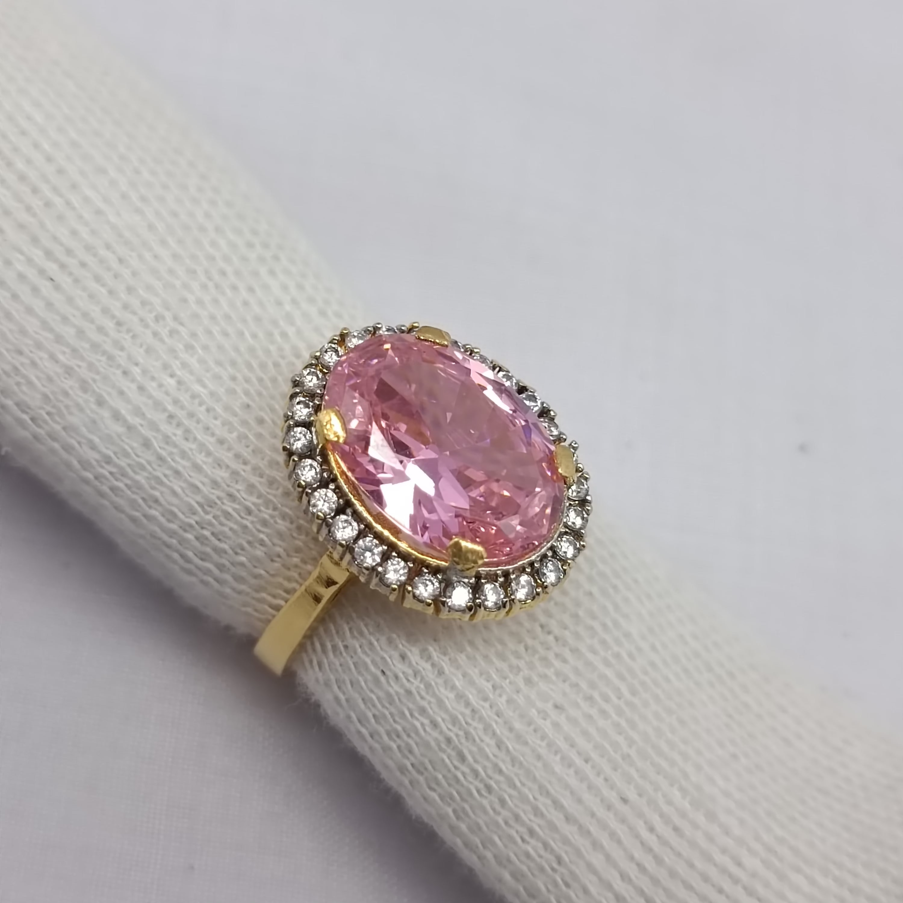 Premium zircon ring