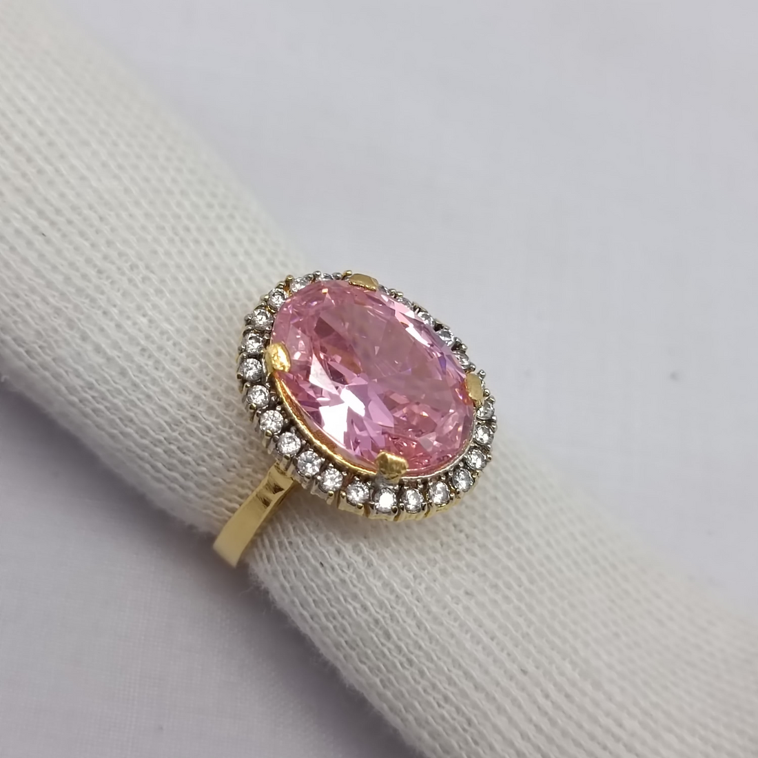 Premium zircon ring