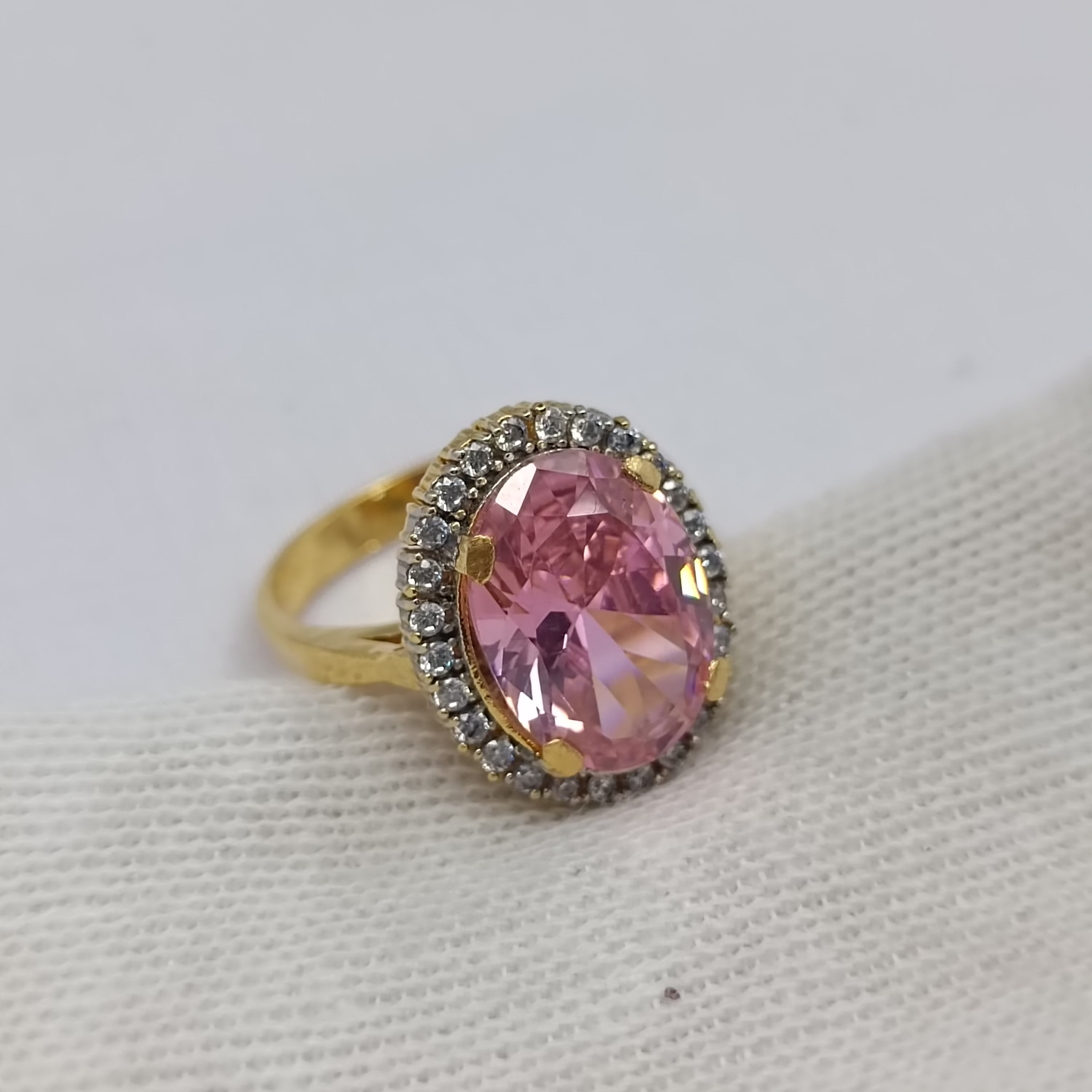 Premium zircon ring