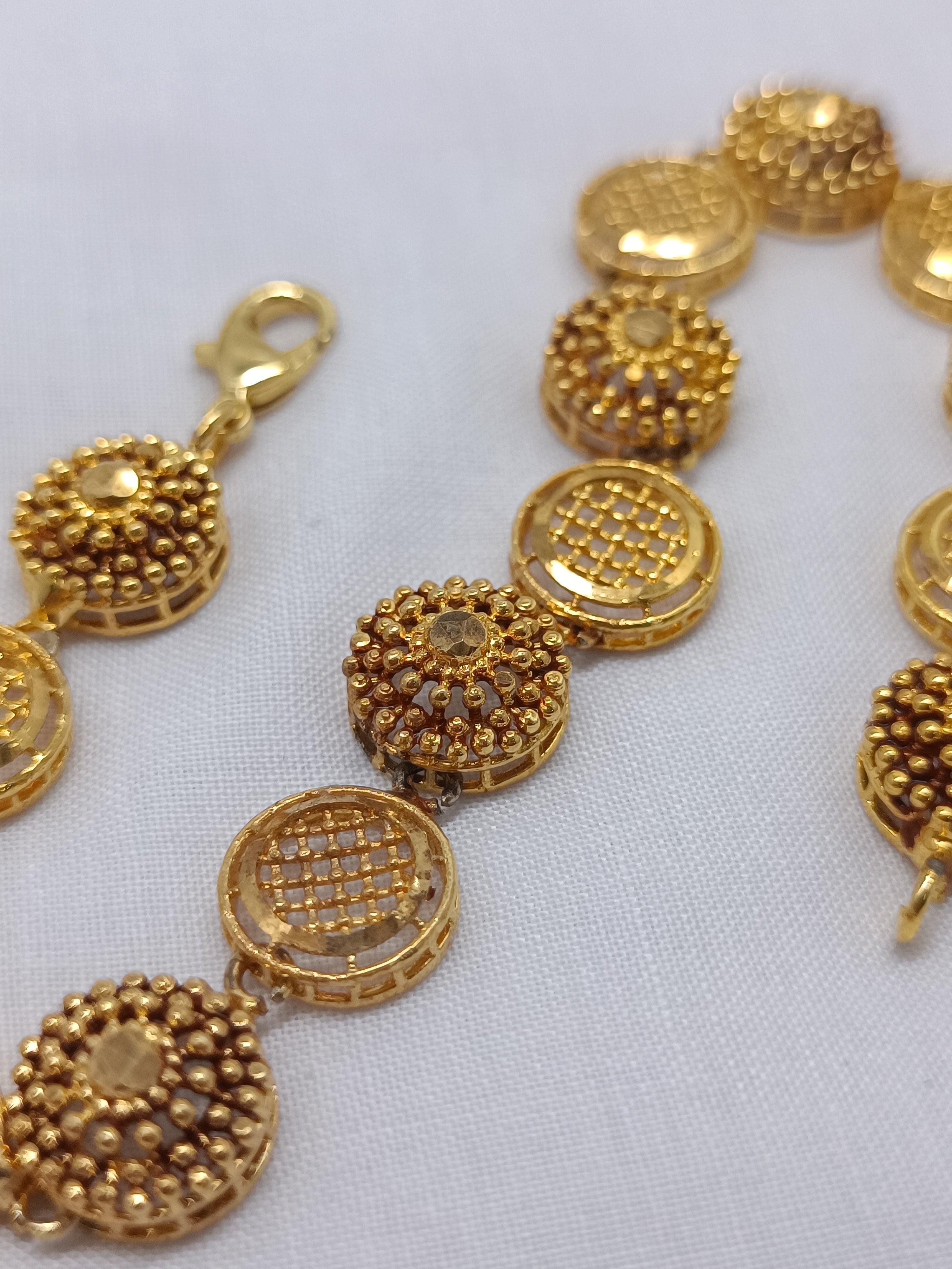 gold look bracelet