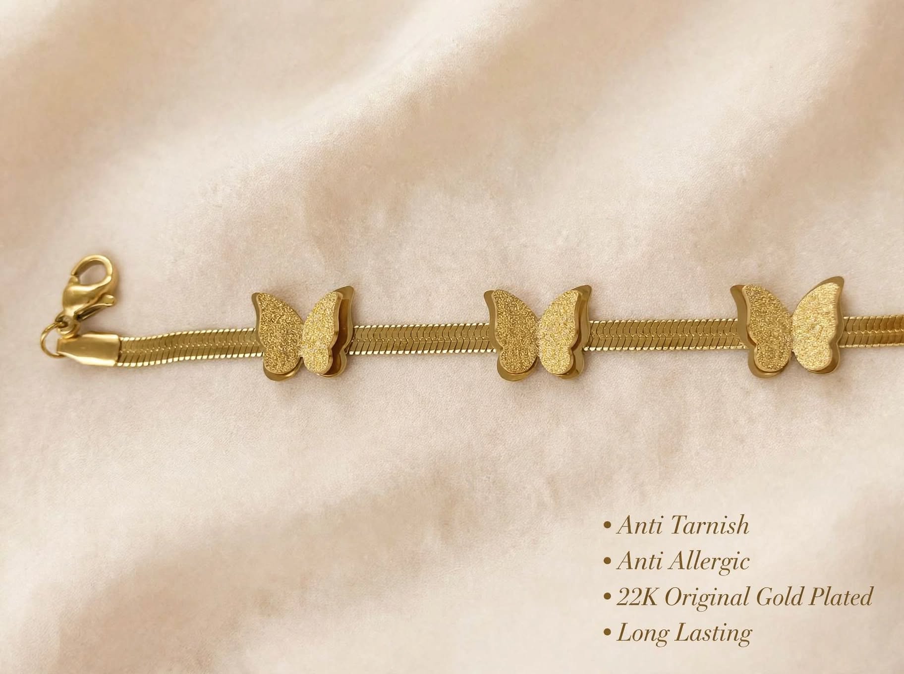 gold look bracelet