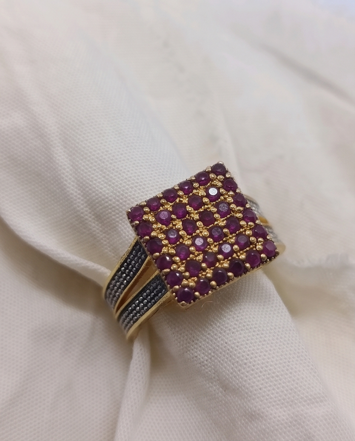 Premium zircon ring